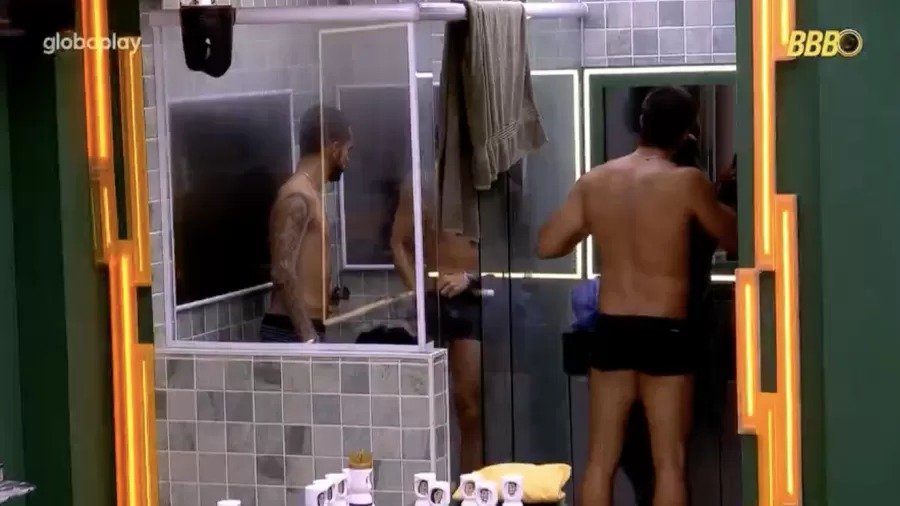 Vídeo: No BBB 25, Gêmeos Discutem No Banho Por Uso Do Sabonete: “Passou No Cµ”