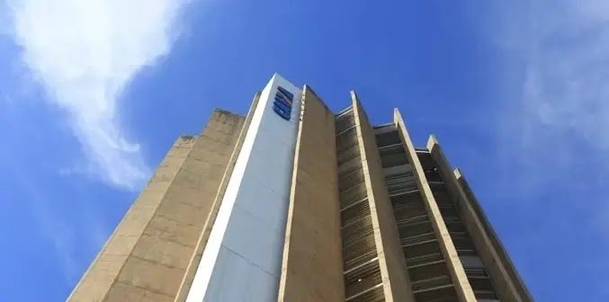 Bancário Some com R$ 2,3 Milhões da Caixa Após Apostar no Jogo do Tigrinho