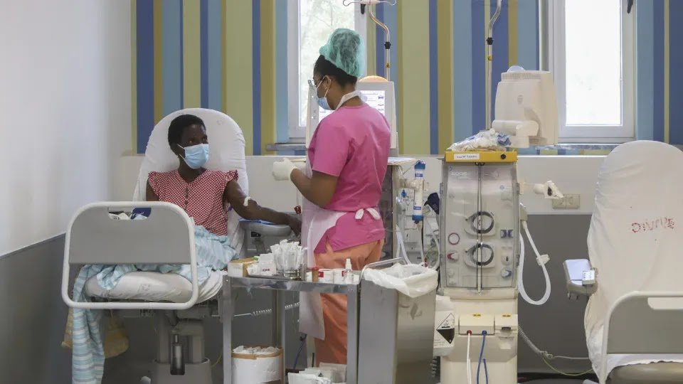 Cape Verde to Hire 70 Cuban Doctors to Reinforce Hospitals