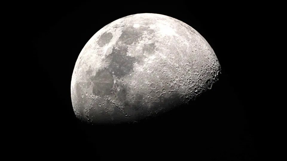 Study Suggests Lunar Mantle Contains Less Water on Far Side
