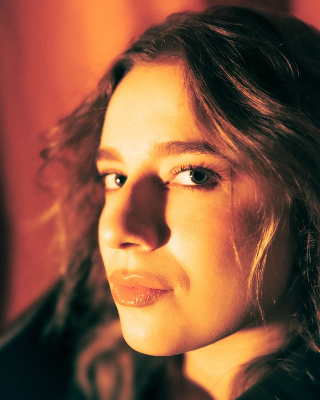 Giana Conquista O Mundo Com O Hit “Segredo Clichê”