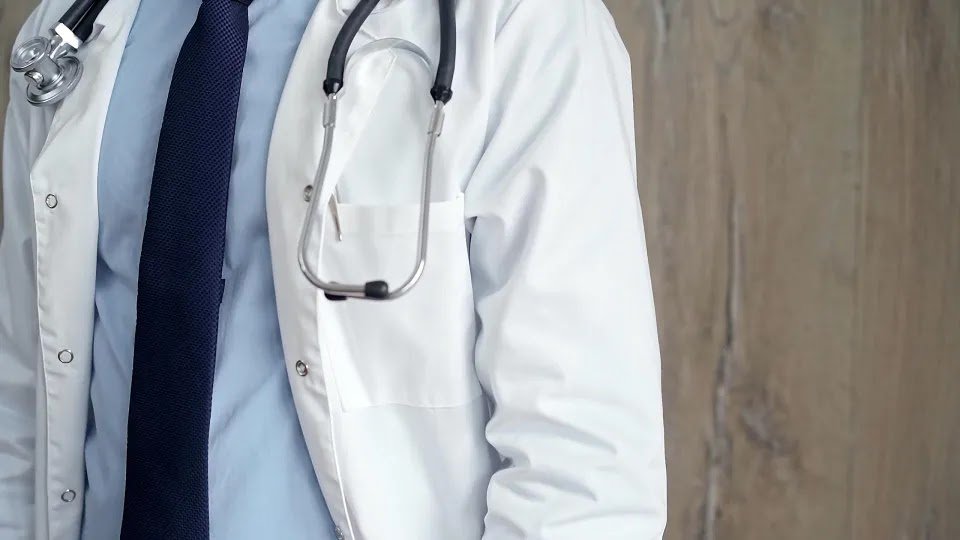 Woman Dies After Fake Surgeon Tries to Remove Silicone From Her Buttocks