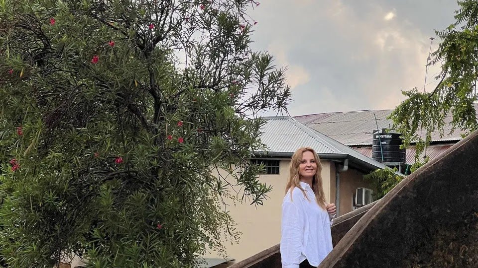 In Tanzania, Cristina Ferreira Goes Natural (Without Makeup)