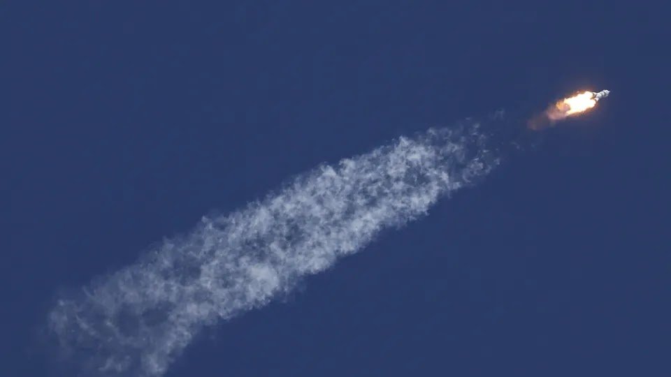 Soyuz Spacecraft Returns to Earth With Russian Astronauts and an American