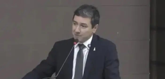 Vereador Do PR Questiona Obrigatoriedade De Vacina Contra Covid Para Crianças