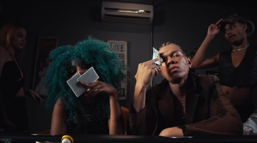 Ouça 'Sinal de Fumaça', Novo Hit de GALVÃO Que Está Dominando as Plataformas