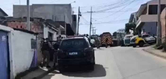 Homem Finge Ser Enfermeiro e Abµsa de Criança em Hospital: Prisão Choca o País