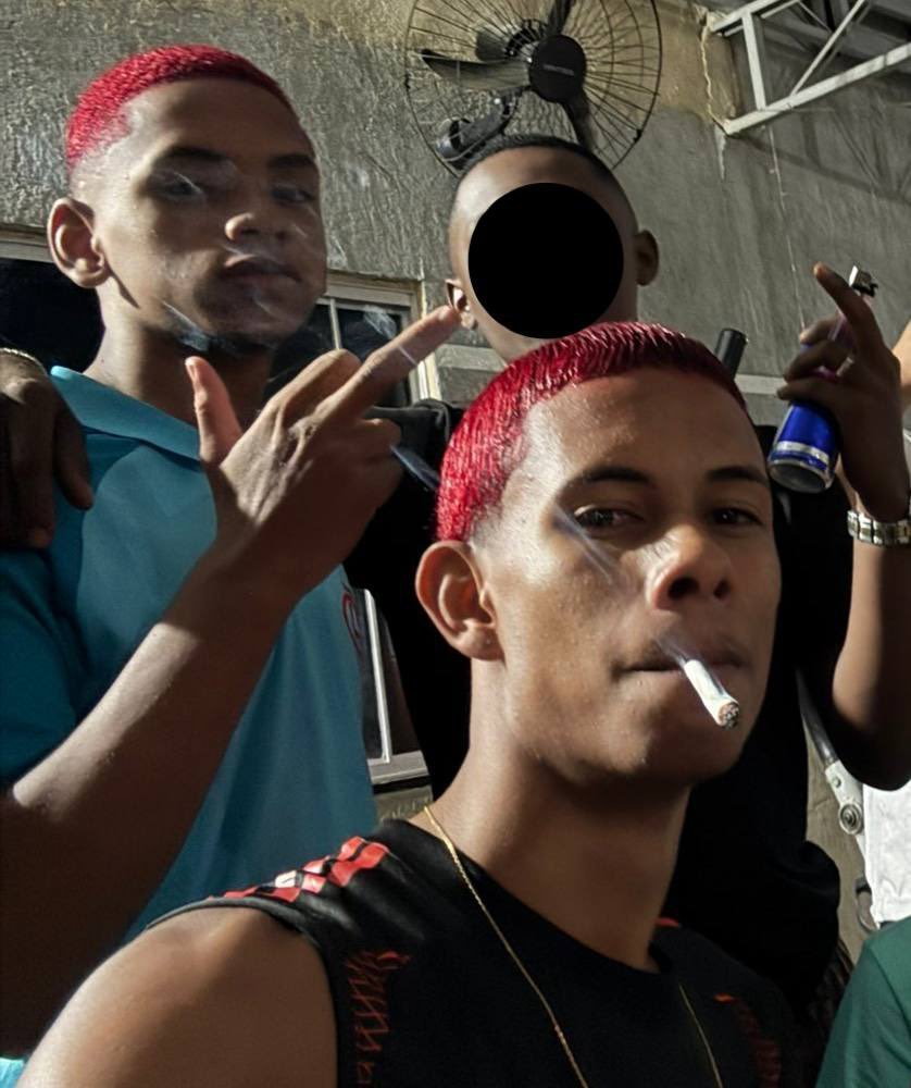 Alerta nas Favelas: Ex-TCP Bolinha Surge ao Lado de Kaioba, Chefão da “Equipe Caos”