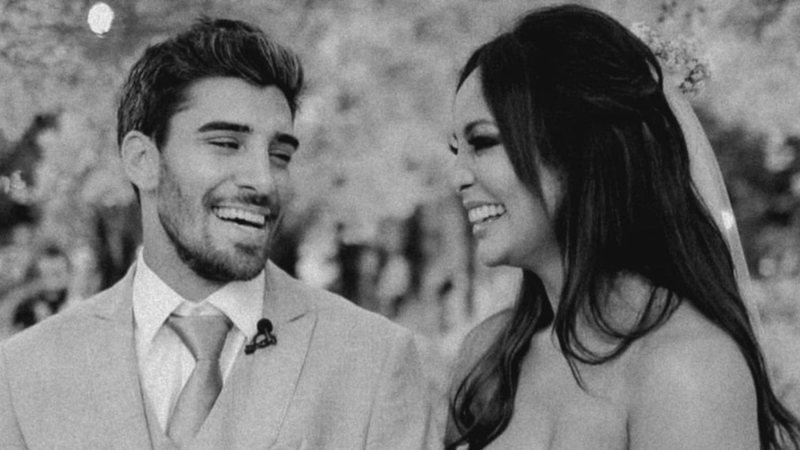 Ator Anuncia Fim do Casamento com Carol Nakamura e Lança Mistério: “Vocês Vão Saber”