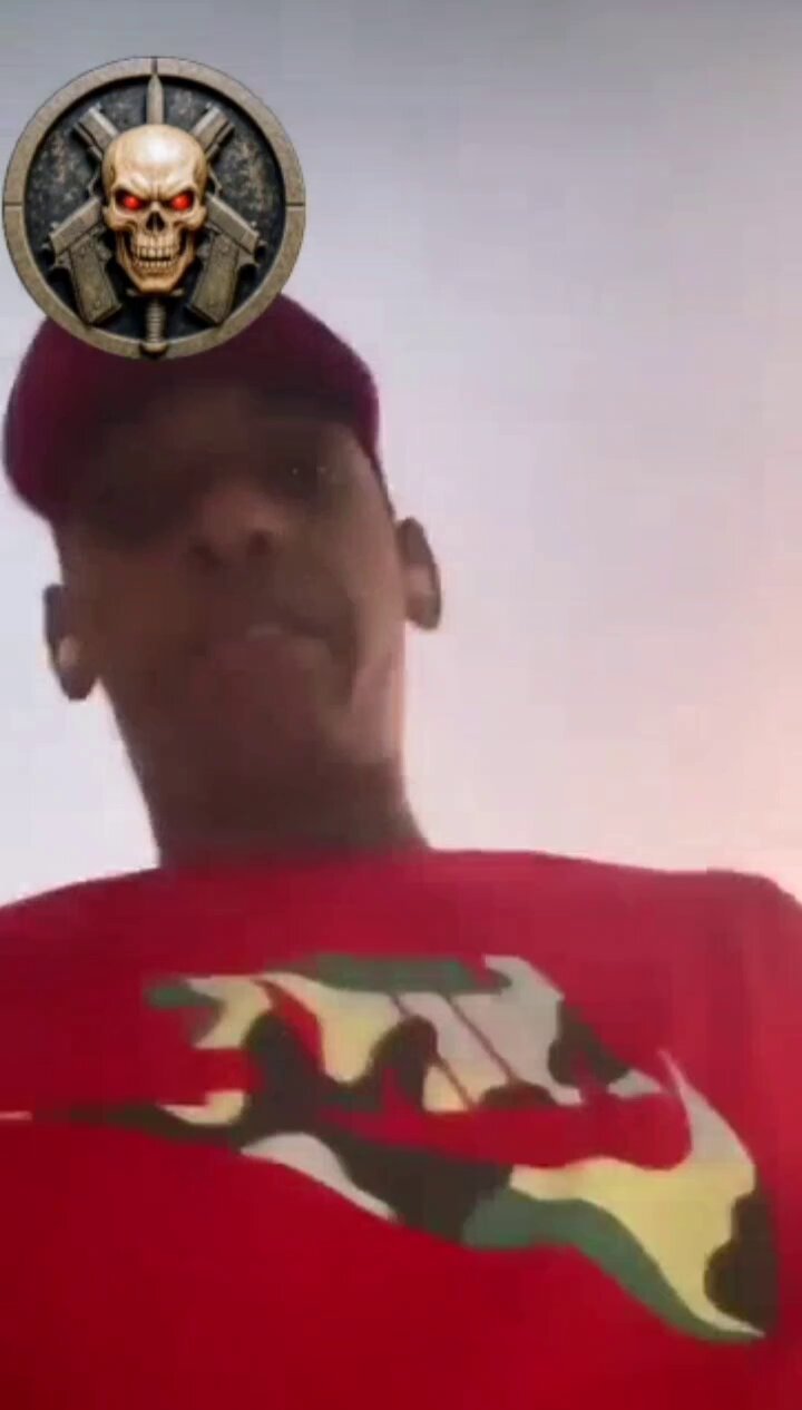 “Malandrex”, Simpatizante do Comando Vermelho, Envia Recado Direto a Aliados de Traficantes do Morro dos Macacos (TCP)