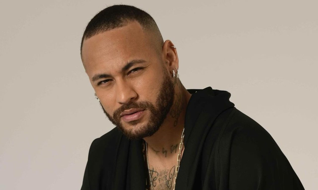 Santos Afunda na Tabela Após Derrota no Clássico com Corinthians Enquanto Neymar Ignora Crise e Celebra na Kings League