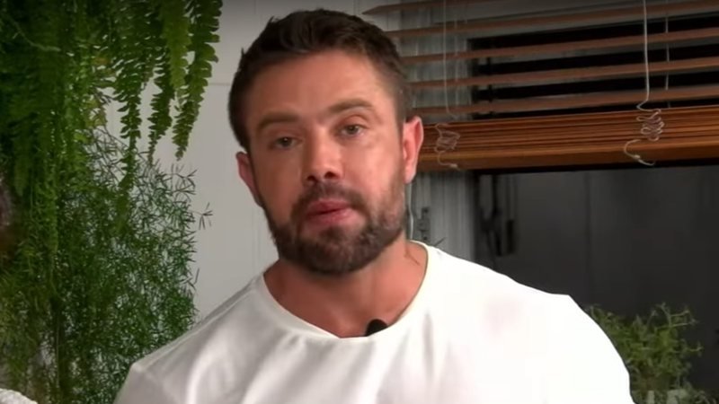 Rafael Cardoso Revela Situação Tensa com Beijo Técnico: “Parecia um Bicho Morto na Boca”