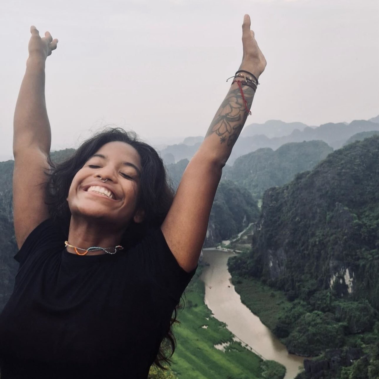 Tragédia: Juliana Marins é Resgatada Sem Vida de Vulcão na Indonésia