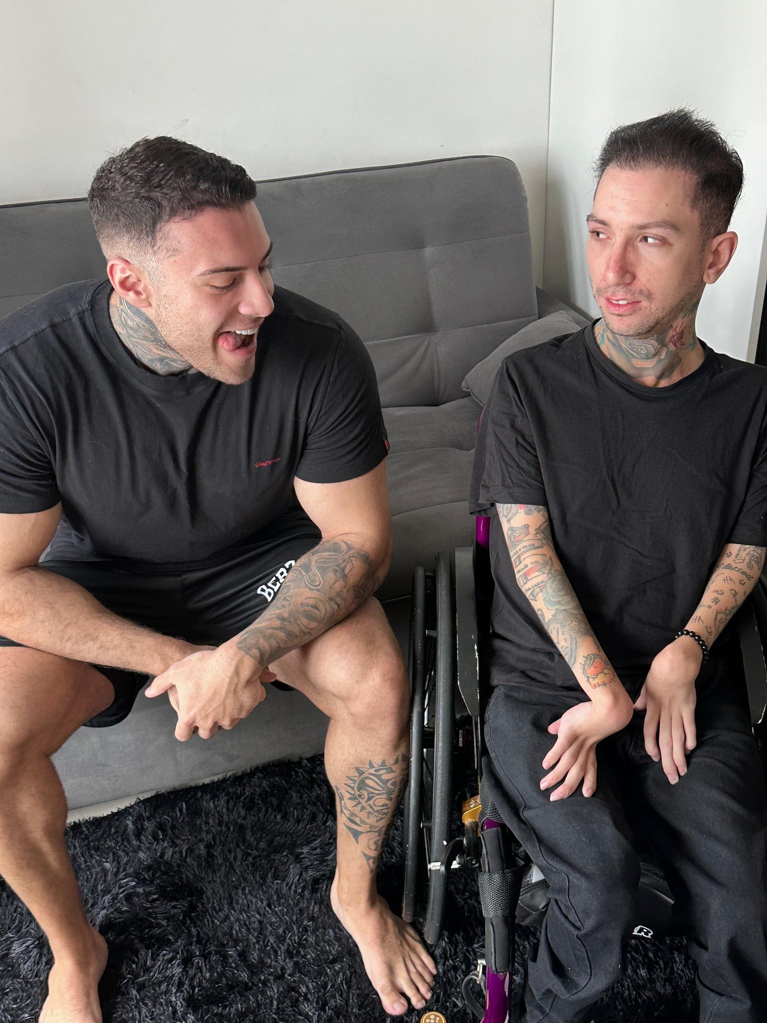 Rafa Marttinz Grava Conteúdo Adulto com Cadeirante e Vídeo Vira o MAIS ASSISTIDO da Plataforma!