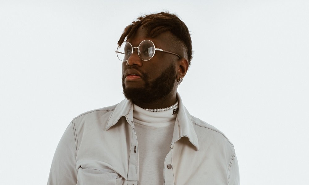 Refúgio” – Ricck estreia com single intenso e cheio de atitude