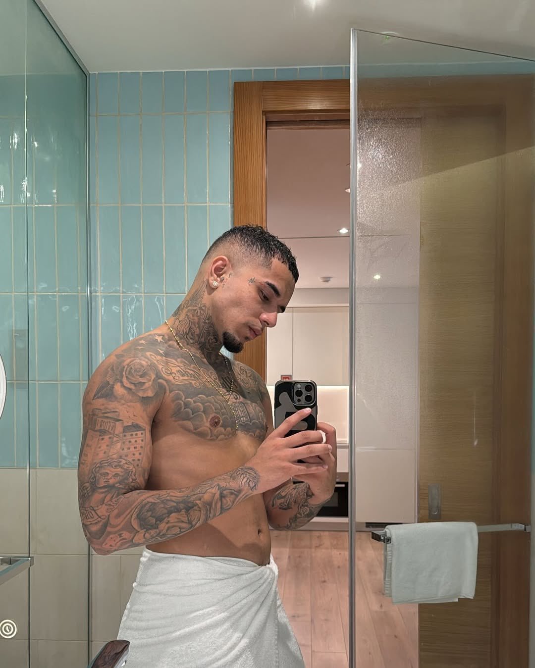 Veigh Cita Bianca Andrade em "Hiperfoco", do Álbum Eu Venci o Mundo