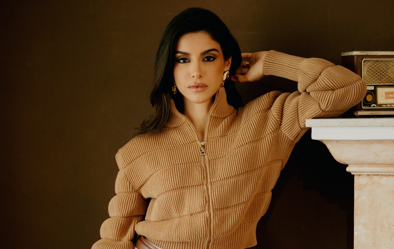 Isabela Souza Revela o Que Não Pode Faltar em Sua Playlist de Sucesso