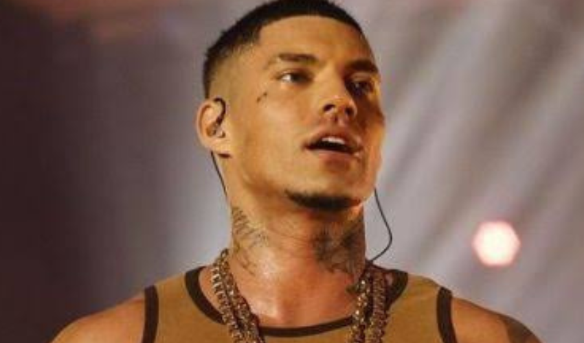 Filipe Ret Celebra 40 Anos com Ação Social em Manguinhos: Corte Americano ao Vivo