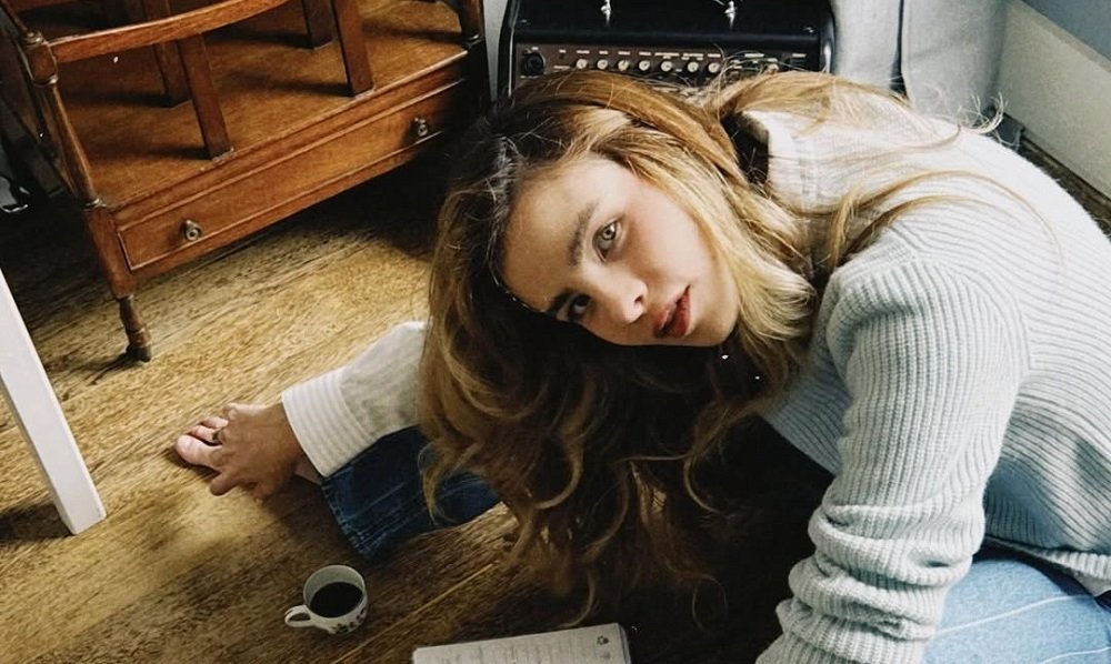 Giulia Be Revela Bastidores e Spoilers de Novas Músicas