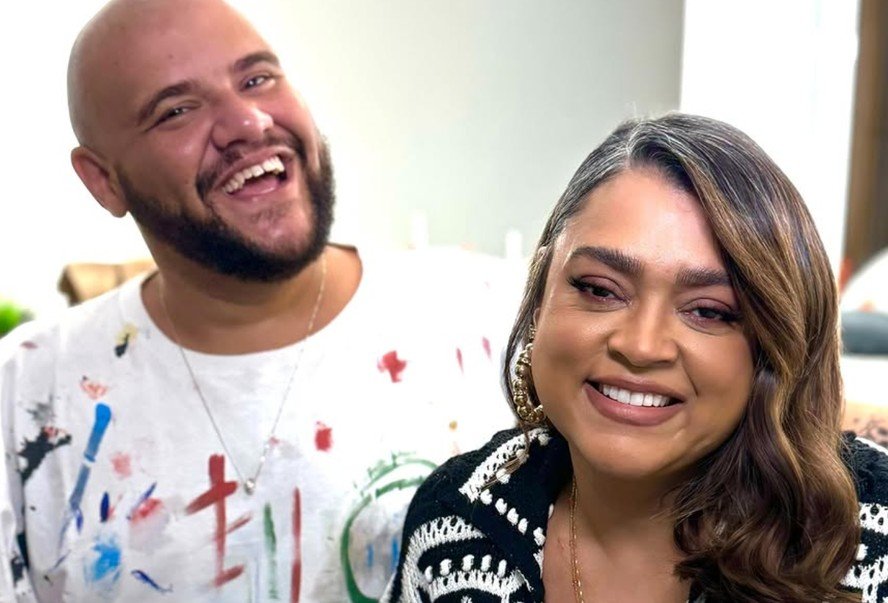 Gominho Viaja Durante Velório de Preta Gil e Confunde Fãs: “Não Vai Aparecer?”