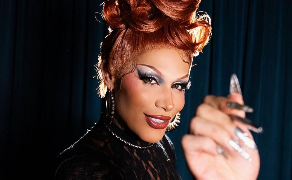 Grag Queen Comanda Trio do Distrito Drag na Parada LGBTQIA+ de Brasília