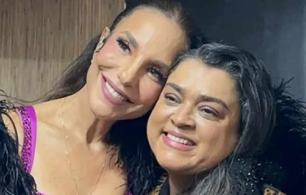 Ivete Sangalo Se Emociona e Chora ao Homenagear Preta Gil em Show Fortaleza: 'Saudade que Custa'