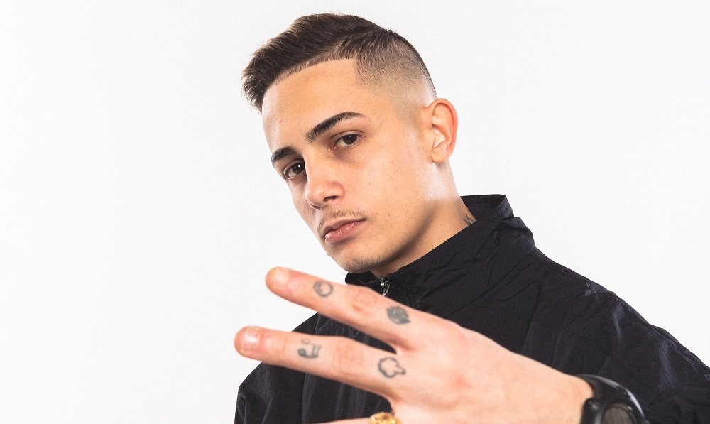 MC Hariel Lança Zaori, Produtora Cultural Que Dá Voz à Quebrada