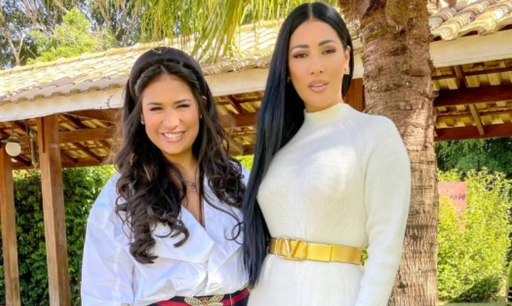 Simaria Cai no Choro Após Apelo Emocionante ao Lado de Simone