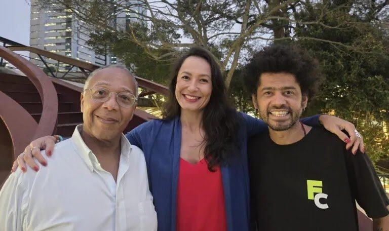 Aline Pocahontas Leva o Forró pra Europa! Turnê Histórica Com Alex Corrente e Lino de França Começa AGORA!