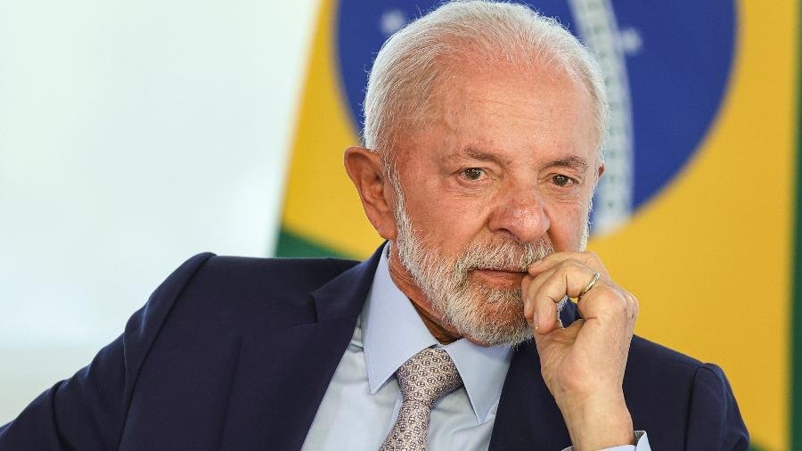 Pesquisa Chocante: 40% dos Brasileiros REPROVAM Governo Lula — O Que Isso Significa?
