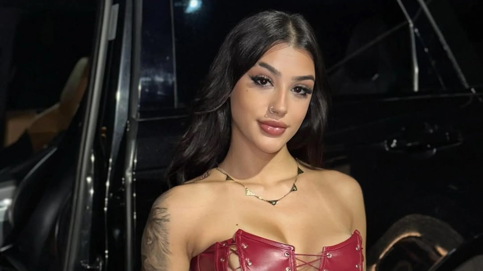 Polícia Invade Casa de Bia Miranda e DJ Buarque em Operação Impactante