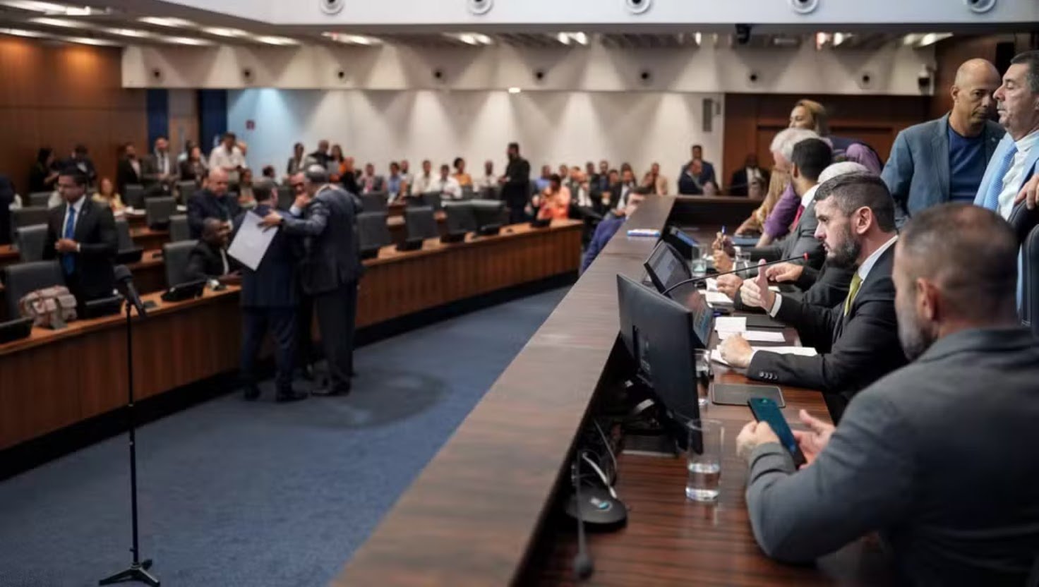 ‘Gratificação Faroeste’: Alerj Aprova Pagamento A Policiais Que Matarem Criminosos!