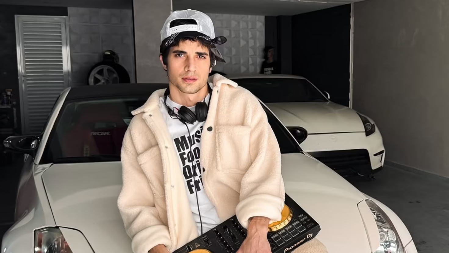 Fiuk Quebra Silêncio Após Rumores Sobre Festa Com Travis Scott Em São Paulo