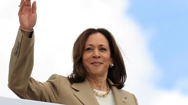 Kamala Harris' "Heels" Moment Backfires: Fans Fume Over "Ghetto" Stereotype Slay