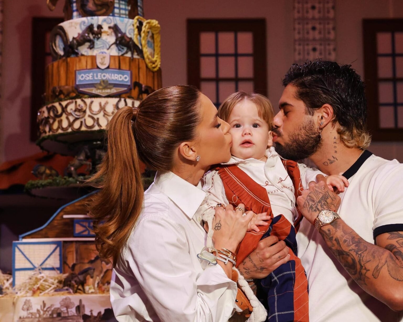 Virgínia Fonseca E Zé Felipe Encantam Fãs Ao Posarem Juntos Na Festa De 1 Ano De José Leonardo