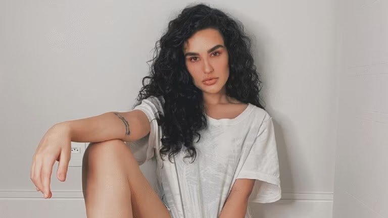 Confissão Inusitada! Kéfera Fala Sobre Quedinha Pelo Pessoal Do Hospital