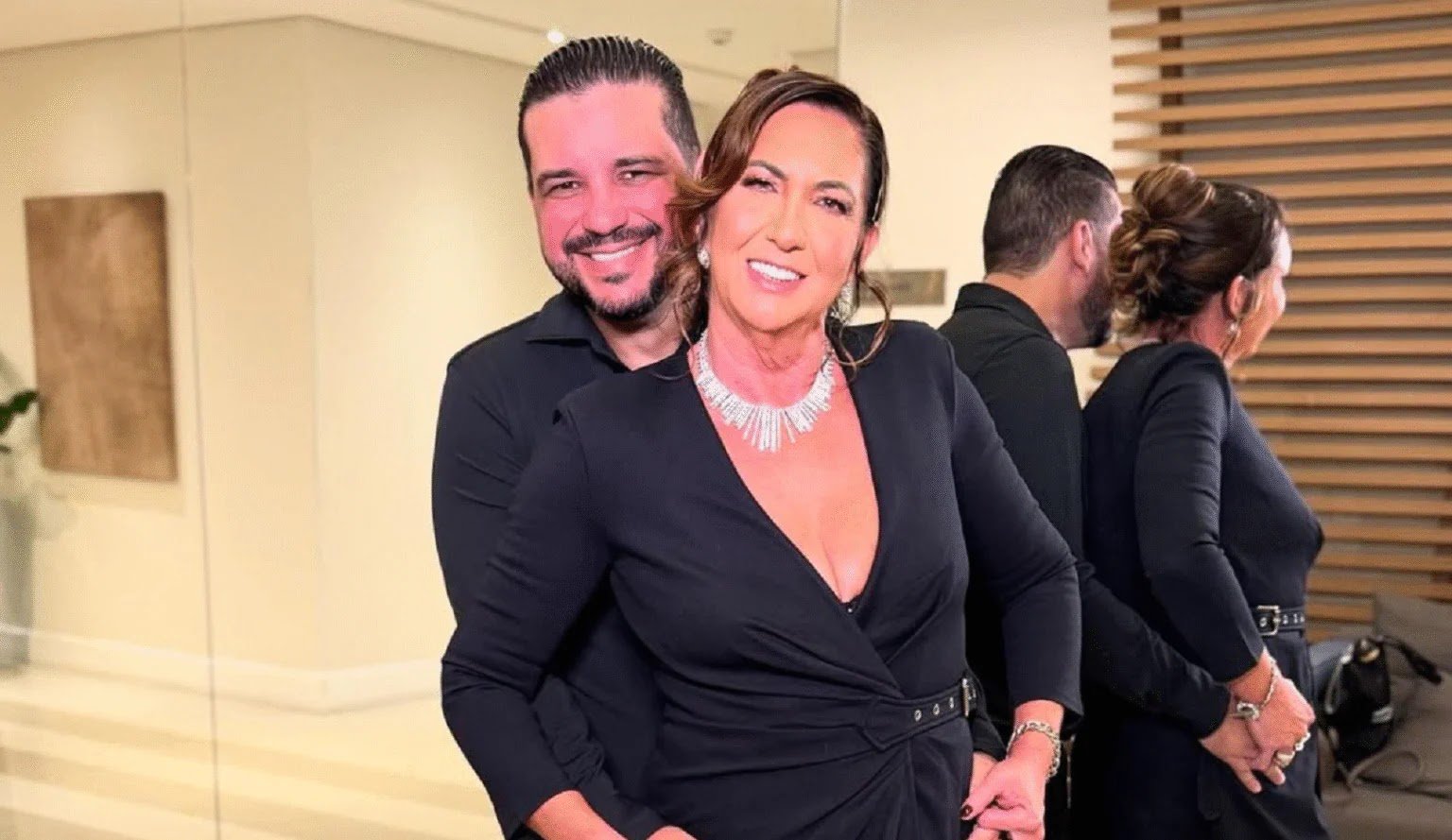 Mãe De Virginia Fonseca Vai Ao Hospital Com O Namorado E Revela O Que Realmente Aconteceu!