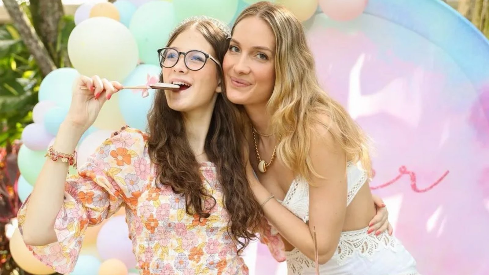 Tristeza! Anne Marie, Filha De Schynaider Moura, Morre Aos 16 Anos