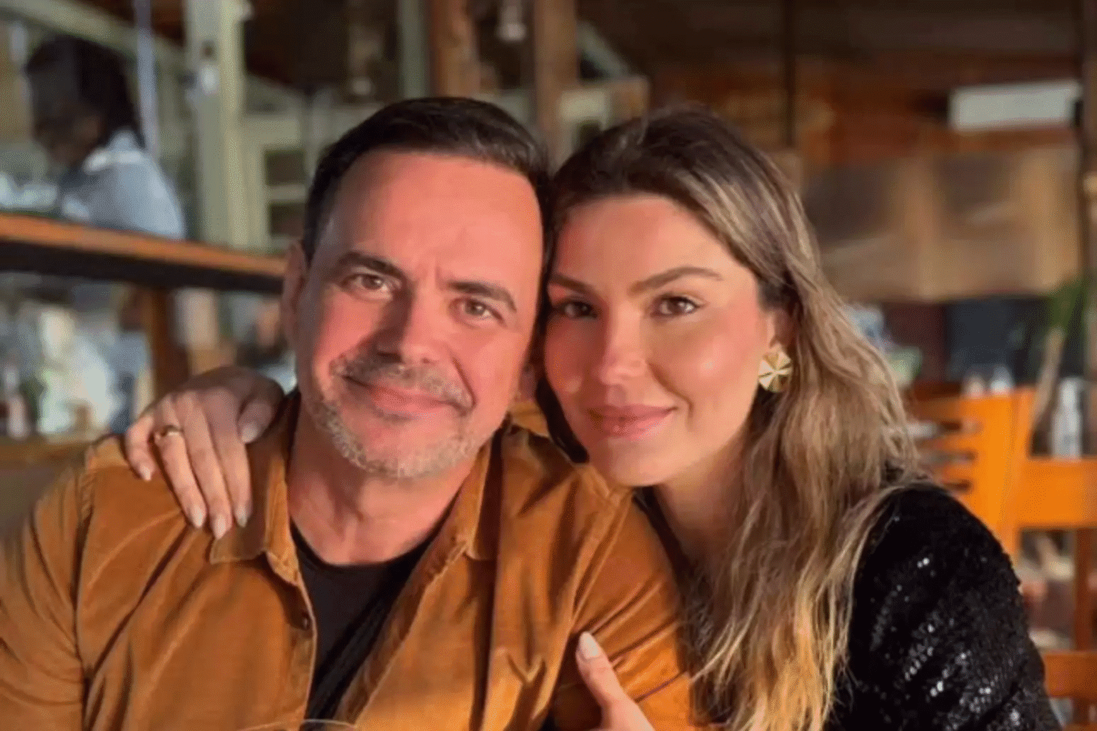 Romance Inusitado! Humorista Carioca Confirma Namoro Com Nutricionista Mais Jovem