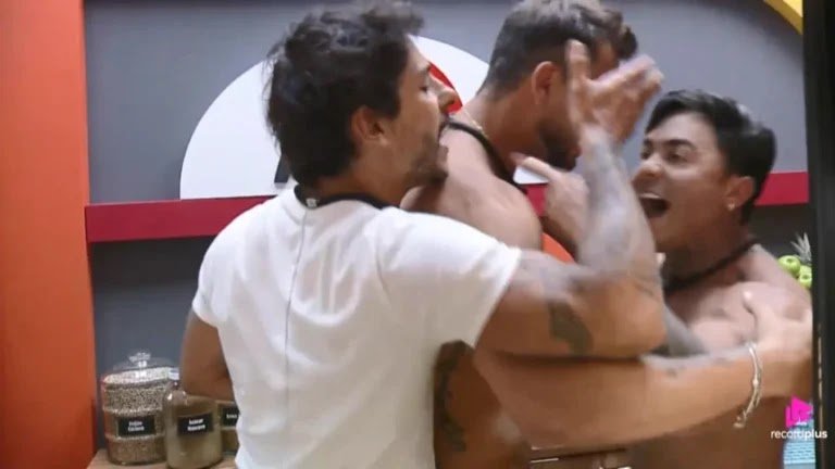 Polêmica! Shia E Wallas Se Enfrentam Em A Fazenda 17 E Produção Intervém Com “Ninjas”