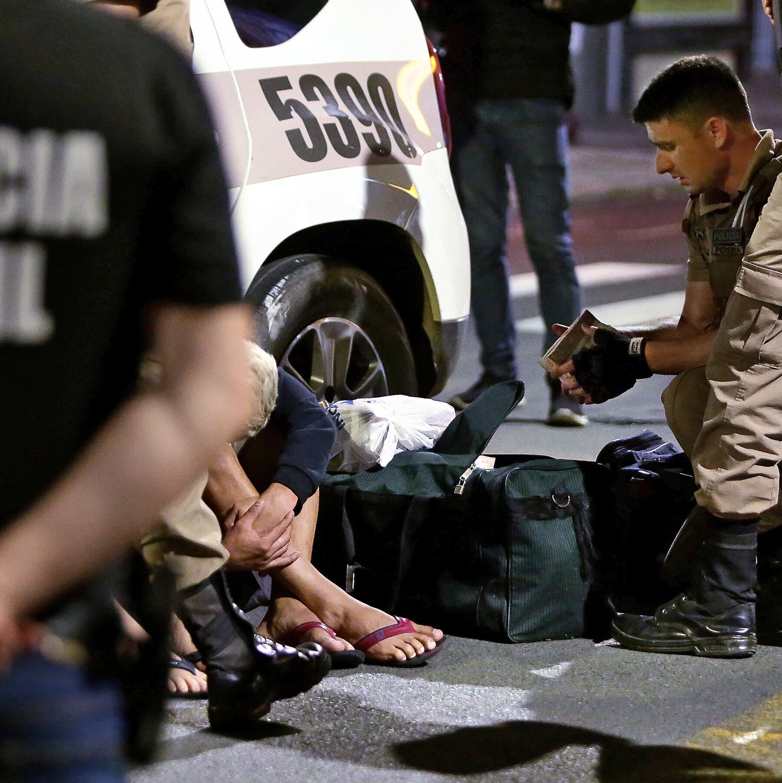 Brazil Robbery FAIL: Victim WWE-Slams Thug into Oblivion