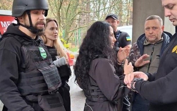 Angelina Jolie’s Ukraine Visit Turns Tense: Bodyguard Detained at Checkpoint, No Bribe Involved