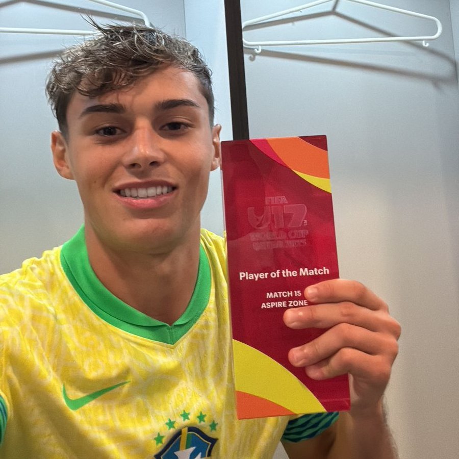 Thiaguinho’s Frozen Fury: Taunting GK Nutmegged into Penalty Nightmare