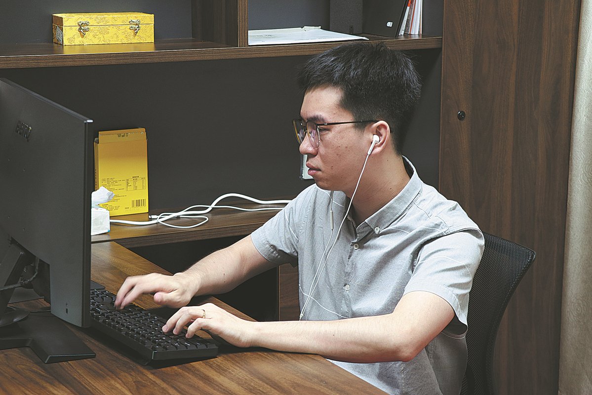 Chinese programmer accidentally exposes $868,000 profit from AI bots executing 28,000 Bitcoin trades every 15 minutes with zero losses