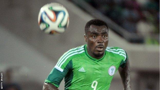 Emmanuel Emenike Surprised by Newcastle Fans Near St. James’ Park