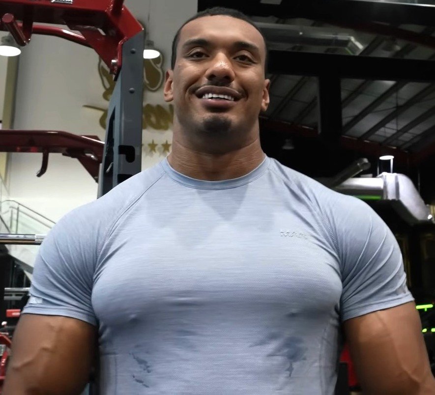 Larry Wheels Humbled by Pro Boxers in Live Stream
