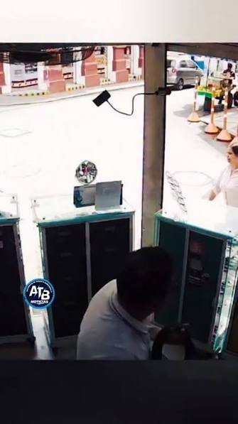 Open Bus Door Prevents Speeding Motorcyclist from Crash in Colombia