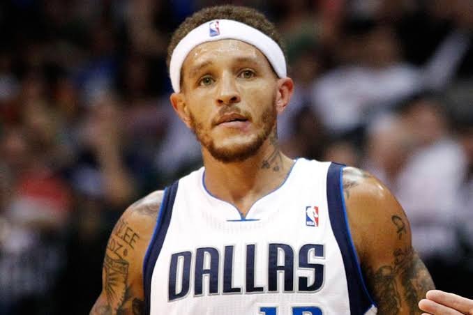 Former NBA Stars Delonte West and Michael Beasley Set to Face Off in Miami Boxing Match